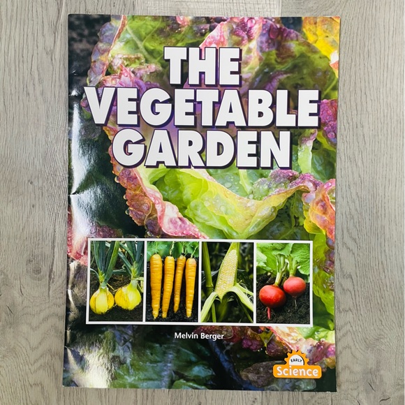 Vintage The Vegetable Garden large book by Melvin A. Berger teacher homeschool